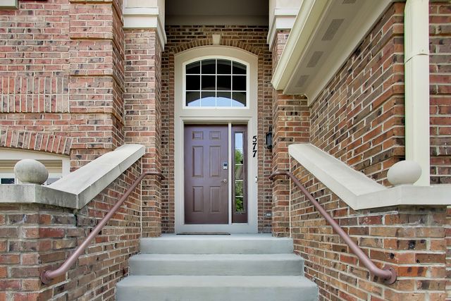577 Harvey Lake Drive, Vernon Hills, IL 60061