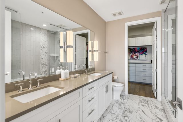 20 Rutledge St Apt 504, Nashville, TN 37210