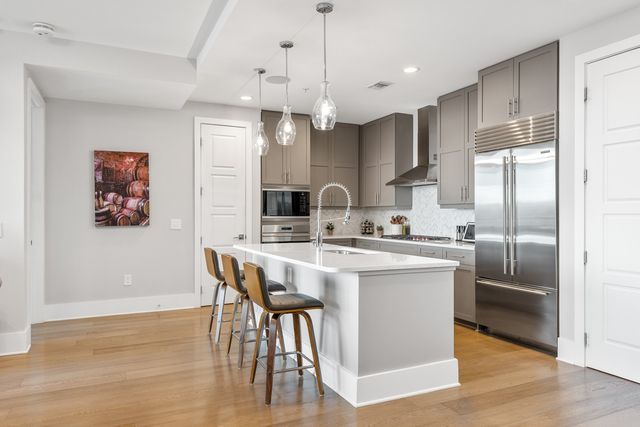 20 Rutledge St Apt 504, Nashville, TN 37210