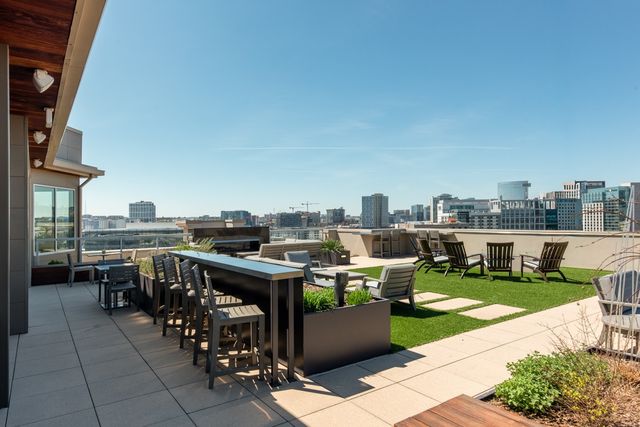 20 Rutledge St Apt 504, Nashville, TN 37210