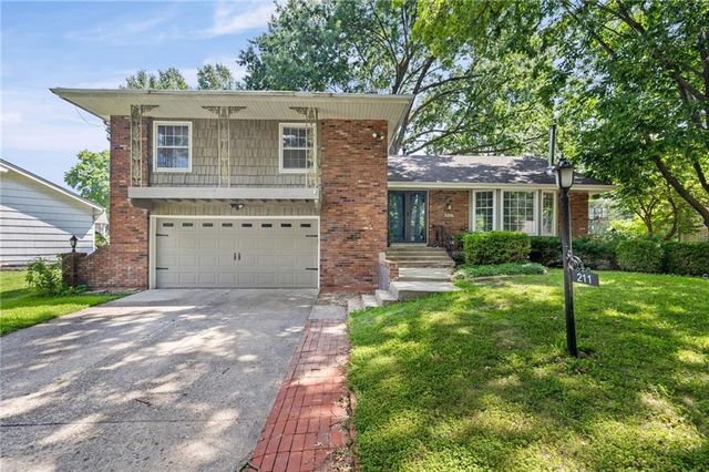 211 W 110TH Street, Kansas City, MO 64114