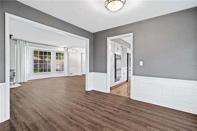 211 W 110TH Street, Kansas City, MO 64114