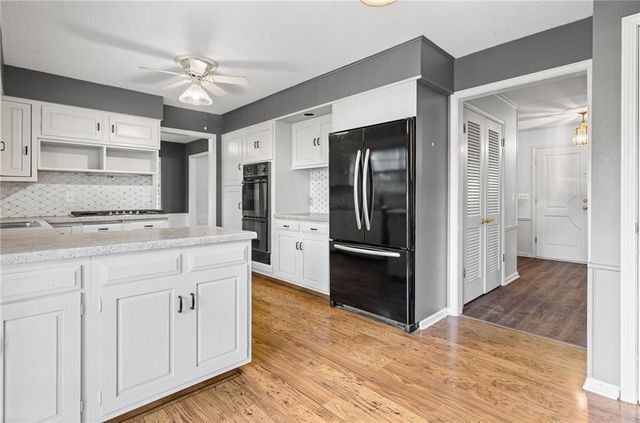 211 W 110TH Street, Kansas City, MO 64114