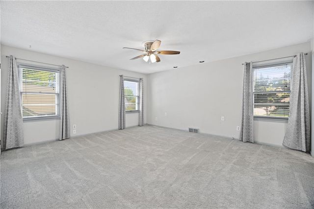 211 W 110TH Street, Kansas City, MO 64114