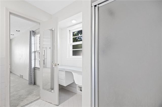 211 W 110TH Street, Kansas City, MO 64114