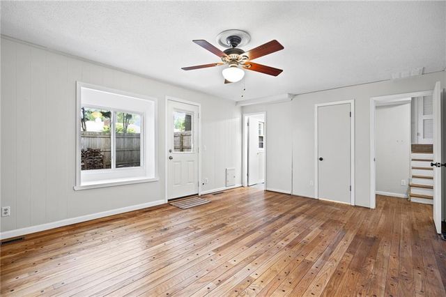 211 W 110TH Street, Kansas City, MO 64114