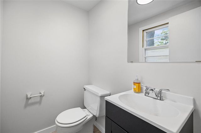 211 W 110TH Street, Kansas City, MO 64114