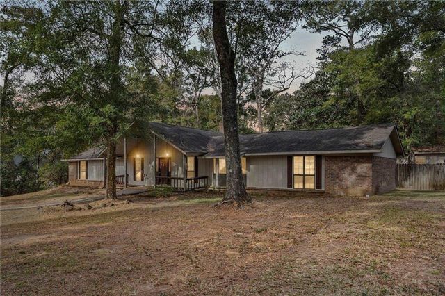 306 Bay Hill Drive, Daphne, AL 36526