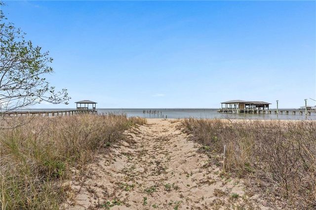 306 Bay Hill Drive, Daphne, AL 36526