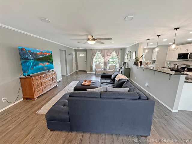 13406 S 125th Place E, Broken Arrow, OK 74011