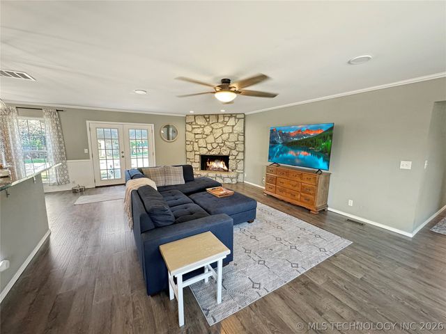 13406 S 125th Place E, Broken Arrow, OK 74011