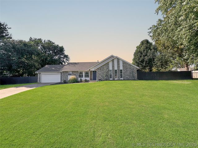 13406 S 125th Place E, Broken Arrow, OK 74011