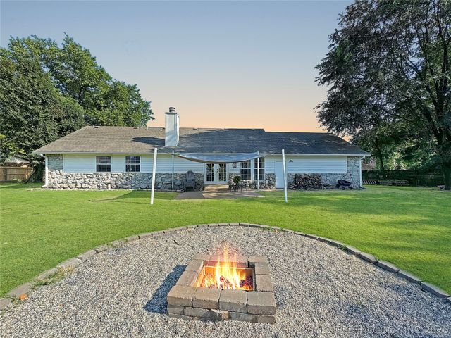 13406 S 125th Place E, Broken Arrow, OK 74011