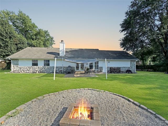 13406 S 125th Place E, Broken Arrow, OK 74011