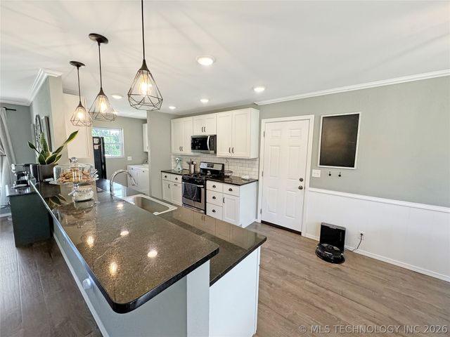 13406 S 125th Place E, Broken Arrow, OK 74011