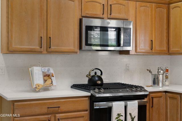 663 JEANNY MARIE Court, El Paso, TX 79932