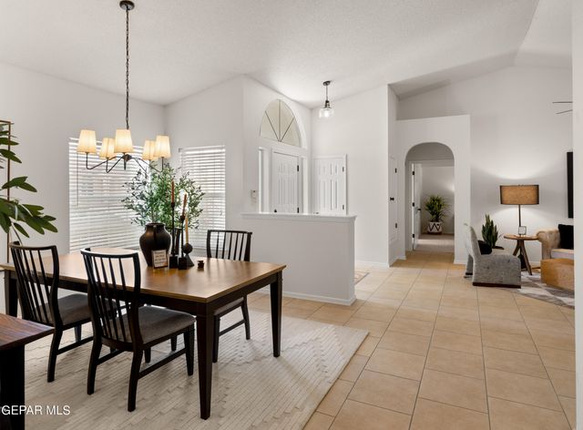 663 JEANNY MARIE Court, El Paso, TX 79932