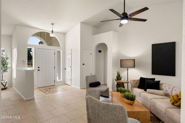 663 JEANNY MARIE Court, El Paso, TX 79932