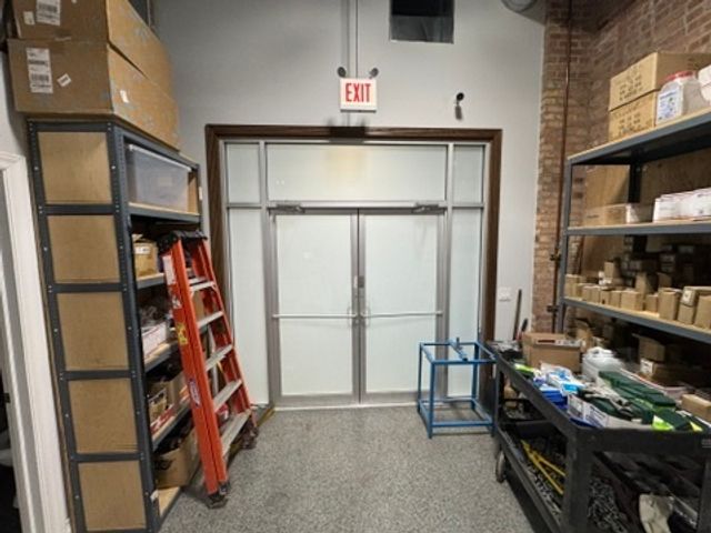 4150 N Kedzie Avenue, Chicago, IL 60618