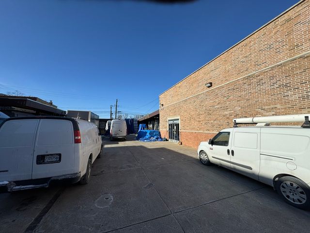 4150 N Kedzie Avenue, Chicago, IL 60618