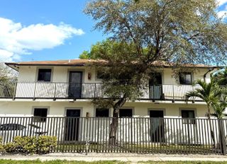 1278 SW 2nd Street 4, Miami, FL 33135