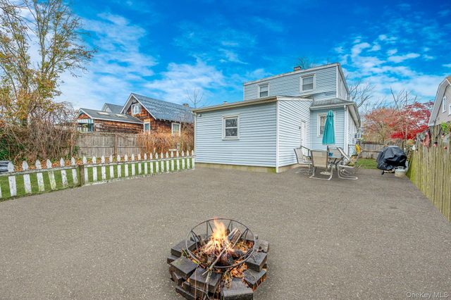 21 S Summit Avenue, Patchogue, NY 11772