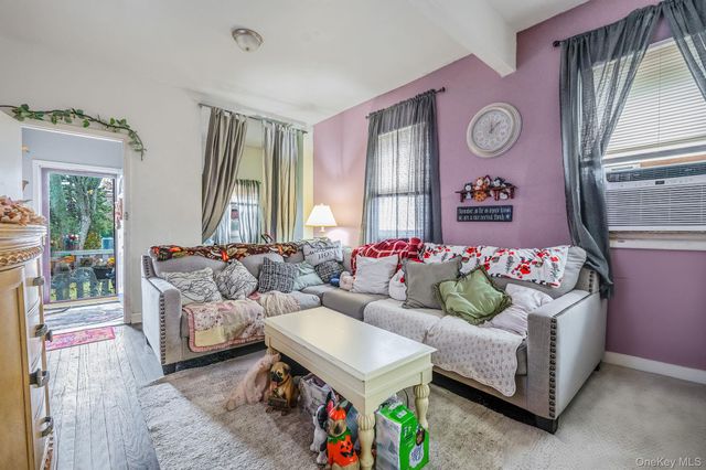 21 S Summit Avenue, Patchogue, NY 11772