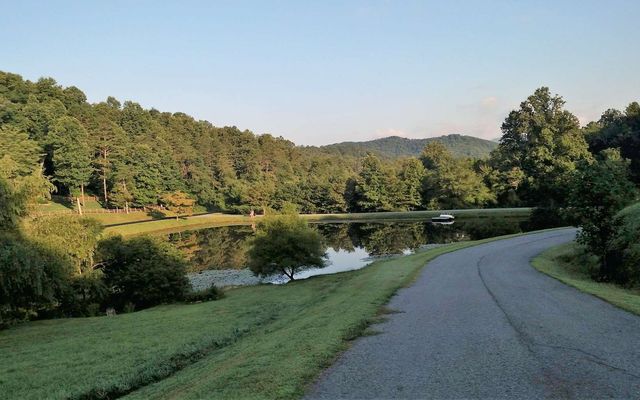 12 Oak Ridge North, Hayesville, NC 28904