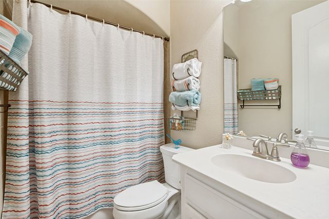 2537 Louis Lane, Lewisville, TX 75056