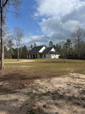 2329 Fm 819, Diboll, TX 75941