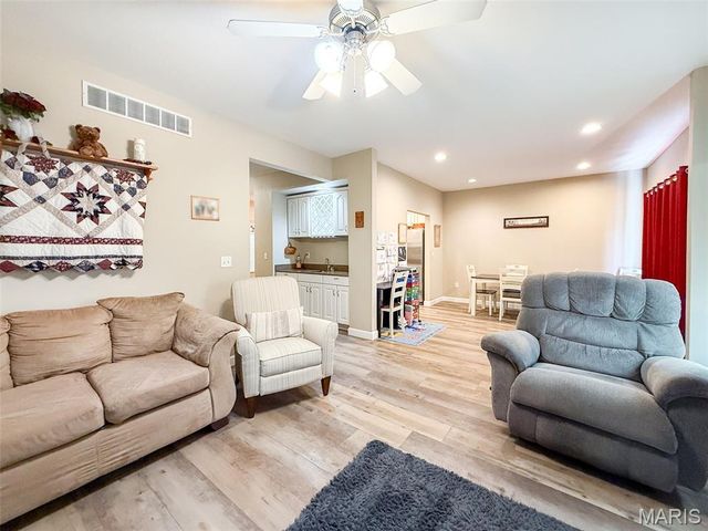 756 Erika Street, O'fallon, IL 62269