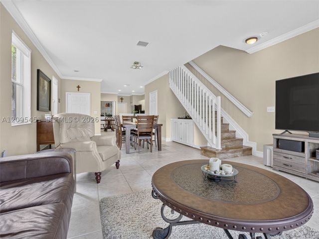 2475 W Cordoba Bnd, Weston, FL 33327