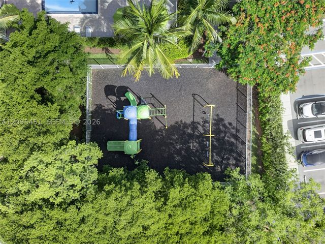 2475 W Cordoba Bnd, Weston, FL 33327
