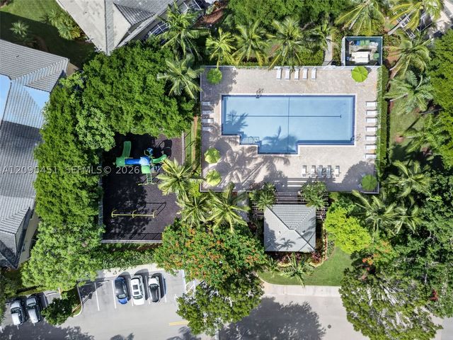 2475 W Cordoba Bnd, Weston, FL 33327