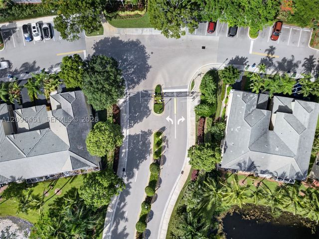 2475 W Cordoba Bnd, Weston, FL 33327