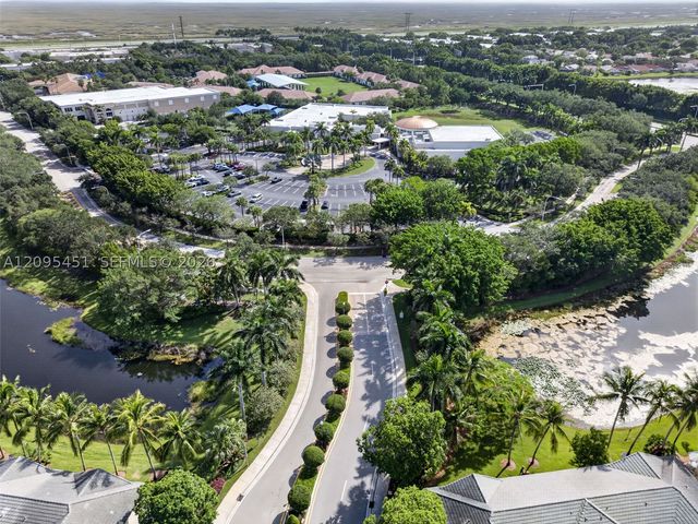 2475 W Cordoba Bnd, Weston, FL 33327