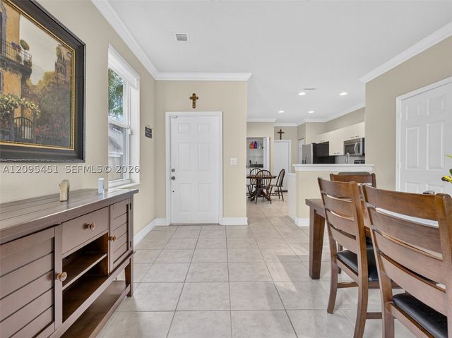 2475 W Cordoba Bnd, Weston, FL 33327