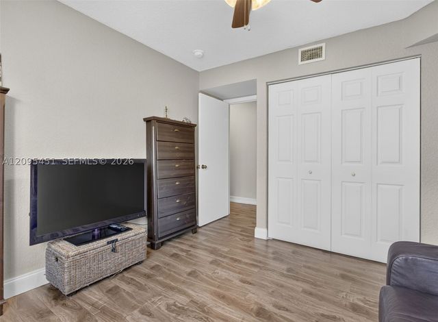 2475 W Cordoba Bnd, Weston, FL 33327