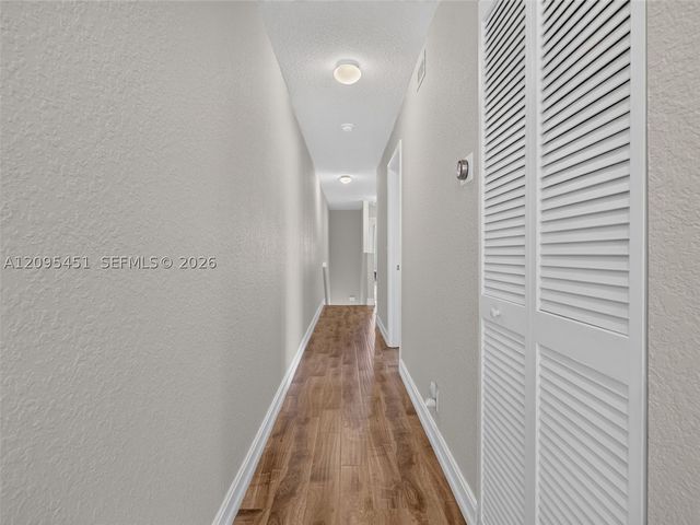 2475 W Cordoba Bnd, Weston, FL 33327