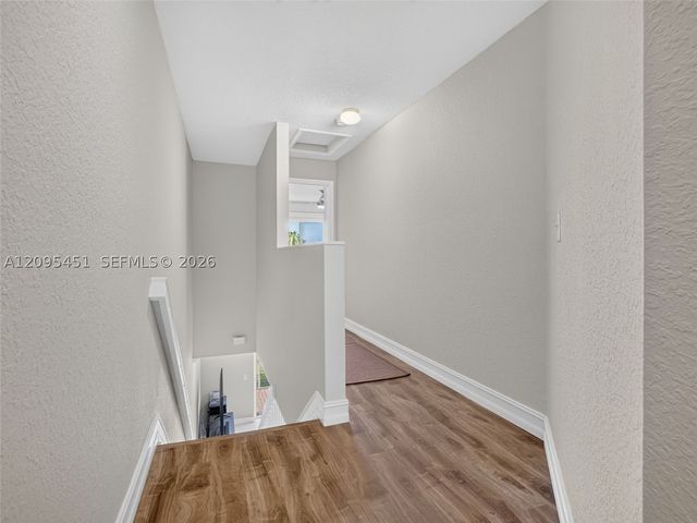 2475 W Cordoba Bnd, Weston, FL 33327