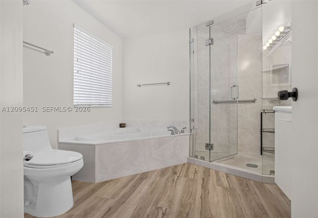 2475 W Cordoba Bnd, Weston, FL 33327