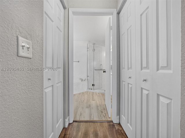 2475 W Cordoba Bnd, Weston, FL 33327