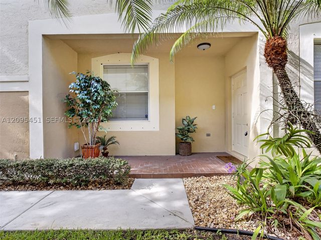 2475 W Cordoba Bnd, Weston, FL 33327