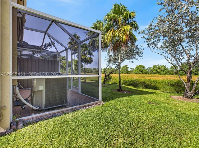 2475 W Cordoba Bnd, Weston, FL 33327