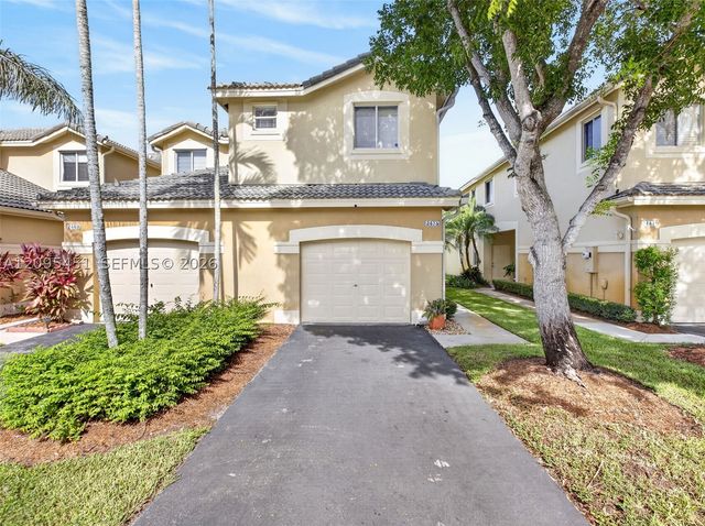 2475 W Cordoba Bnd, Weston, FL 33327