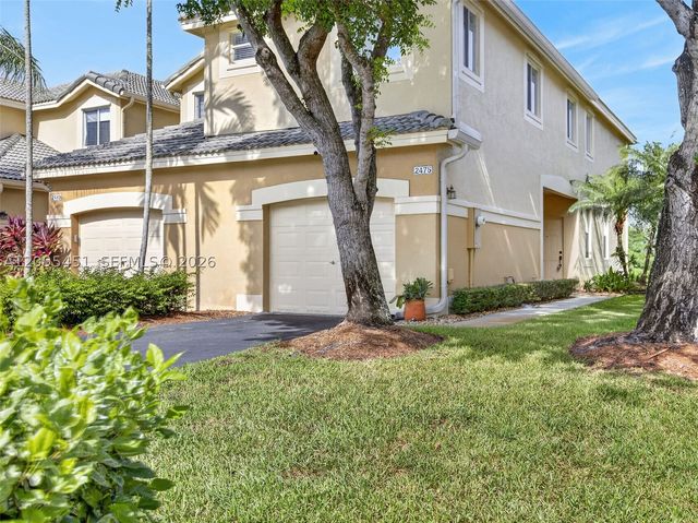 2475 W Cordoba Bnd, Weston, FL 33327