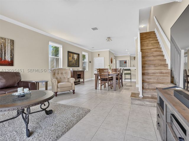 2475 W Cordoba Bnd, Weston, FL 33327