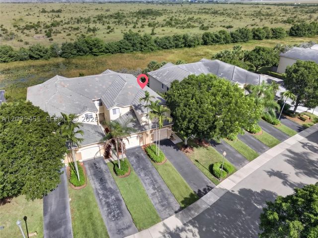 2475 W Cordoba Bnd, Weston, FL 33327