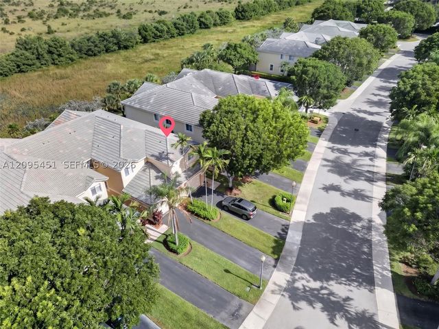 2475 W Cordoba Bnd, Weston, FL 33327