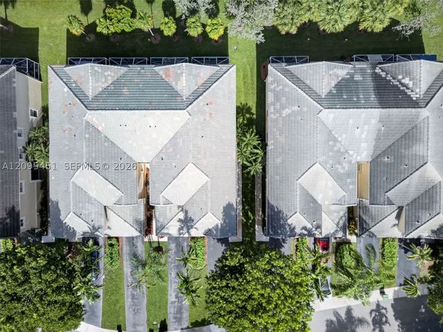 2475 W Cordoba Bnd, Weston, FL 33327